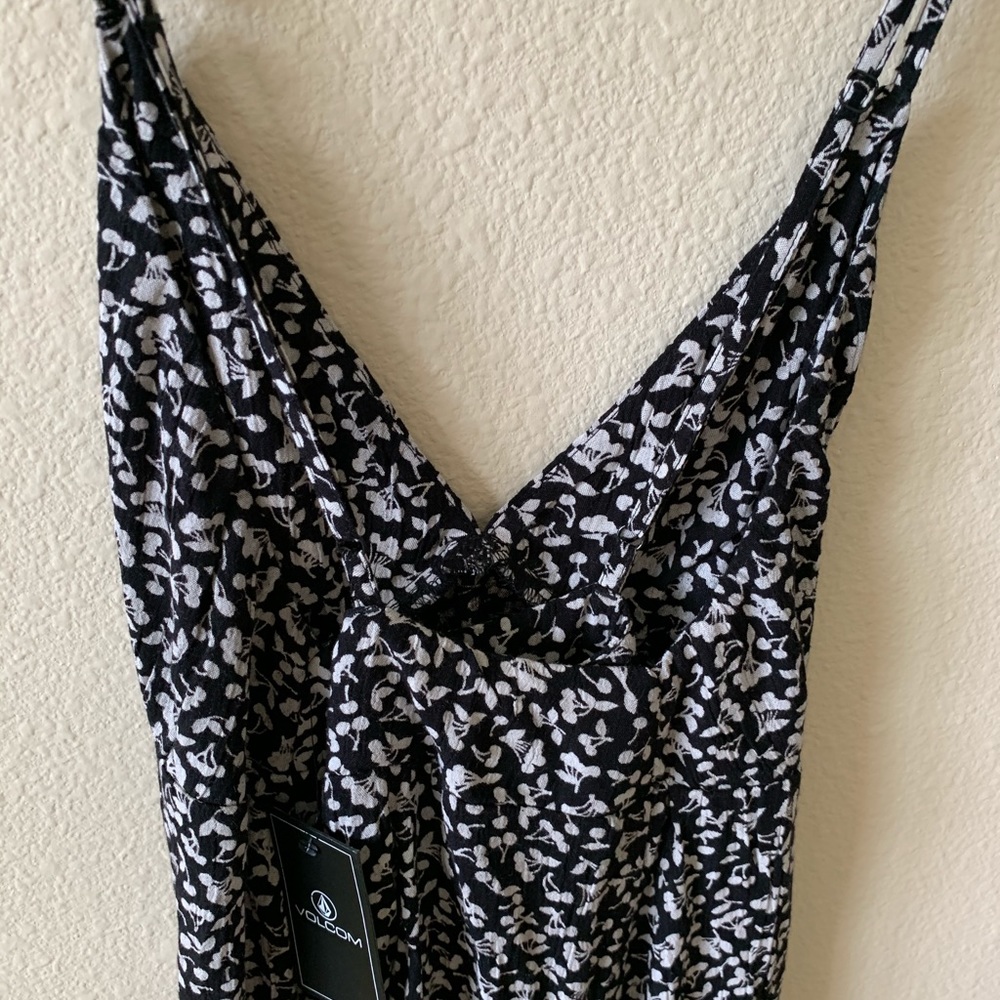 volcom dress - Picture 2 of 3